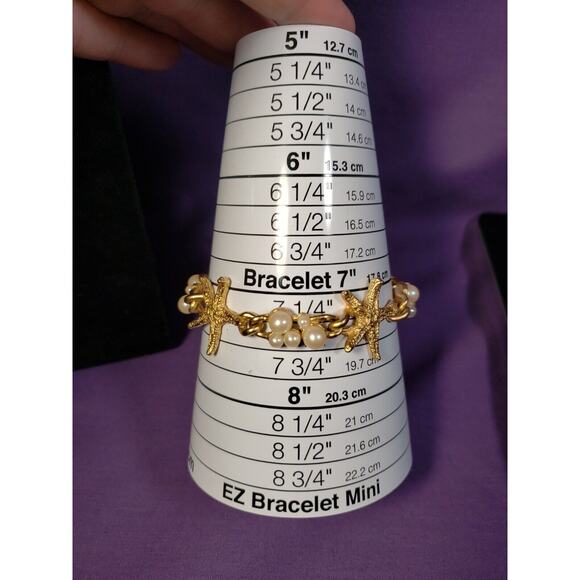 Yellow Gold Plated Starfish and Faux Pearl Cluster Bracelet, Toggle Clasp, 8" - Picture 14 of 16